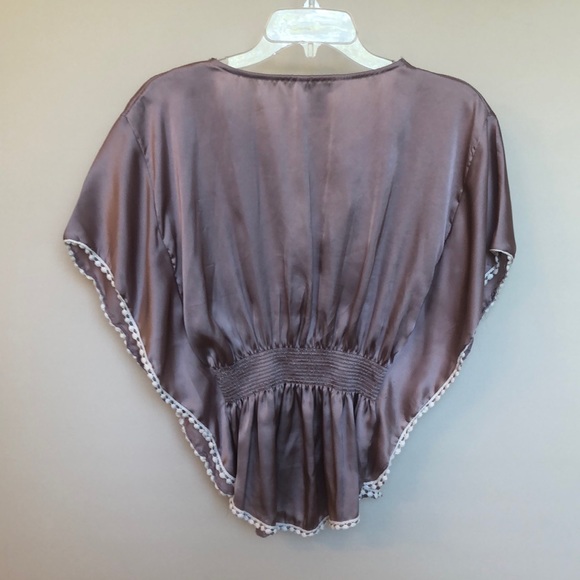 Top - Picture 2 of 2